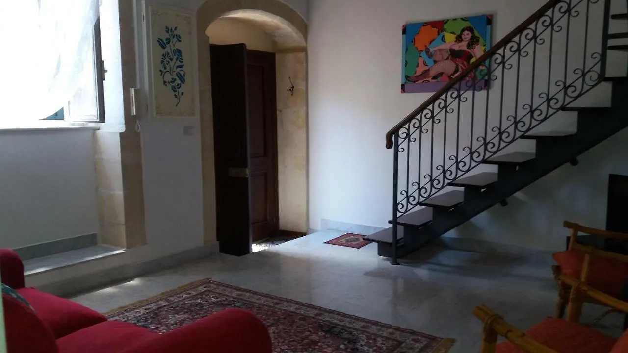 Dimora d'epoca Ideale per Coppie -camere con bagno- Avola Appartamento