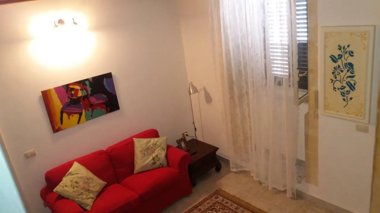 Dimora d'epoca Ideale per Coppie -camere con bagno- Avola Italia