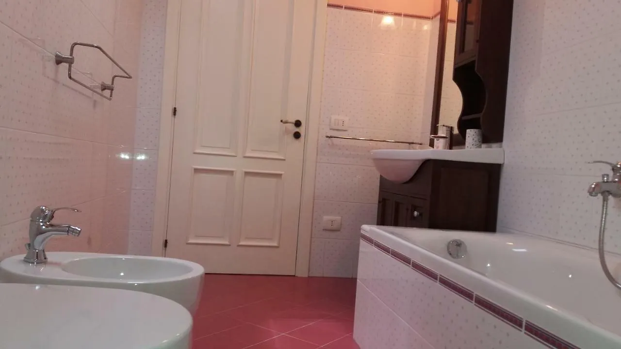 Dimora d'epoca Ideale per Coppie -camere con bagno- Avola Appartamento